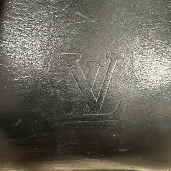 Authentic Louis Vuittton Epi Backpack - Picture 5 of 14